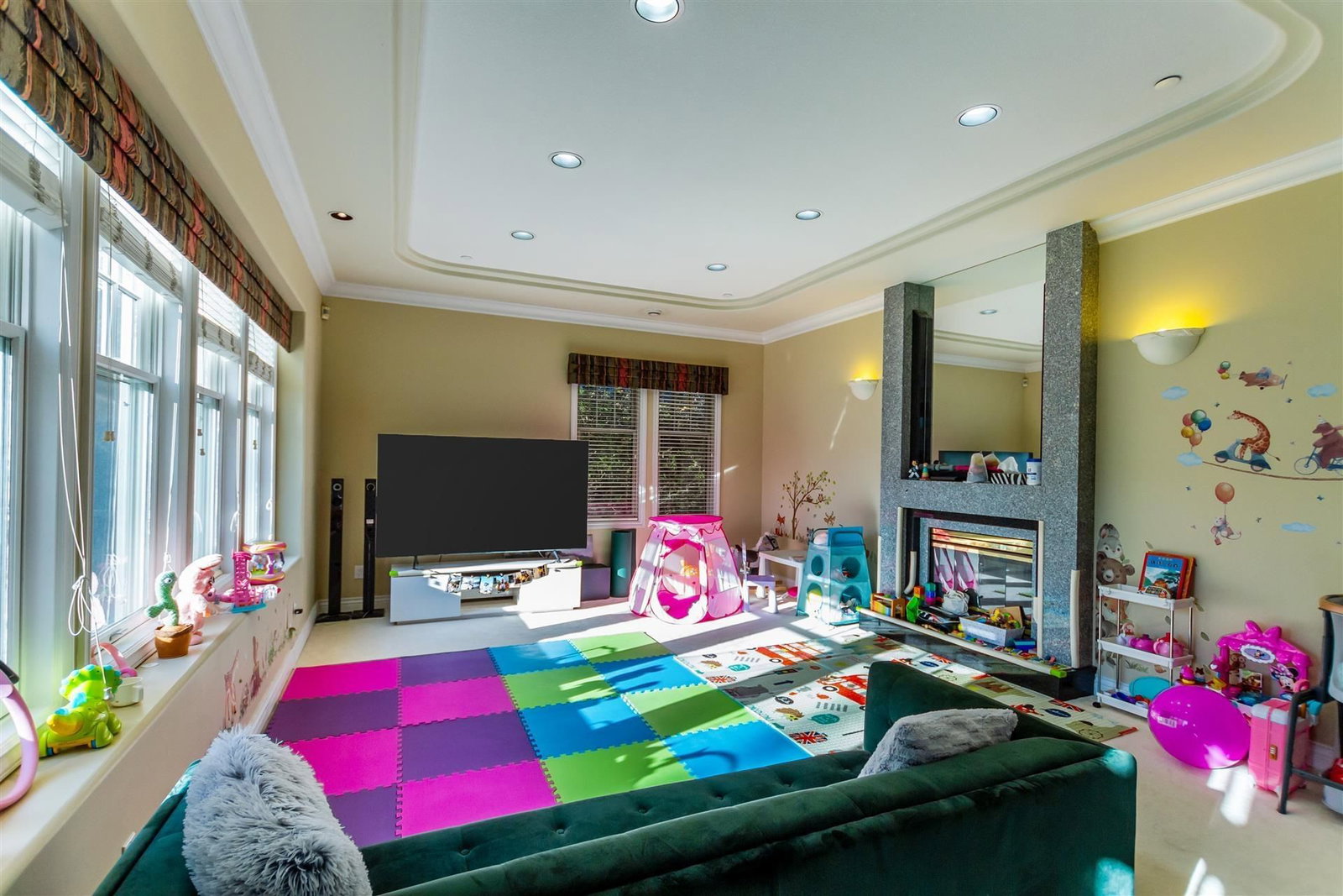 Listing Image 8