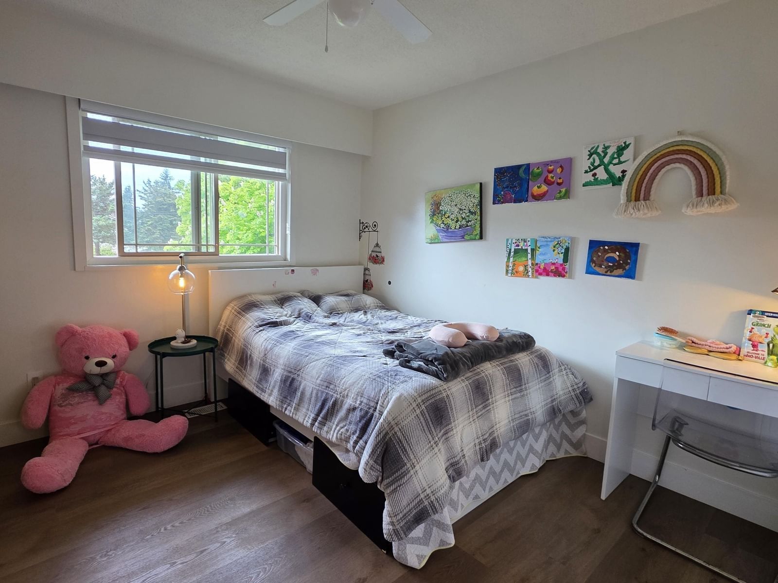 Listing Image 22