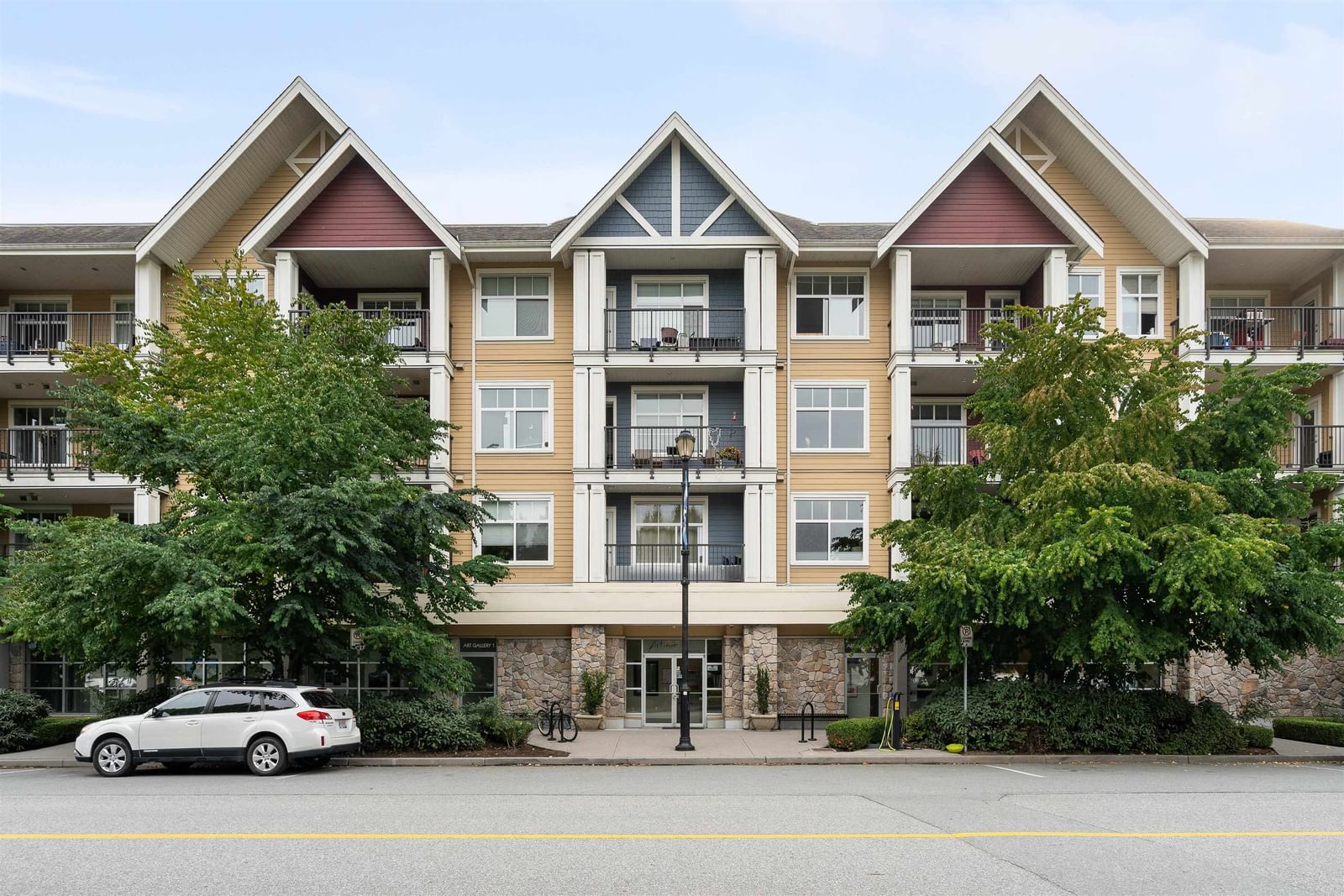 Listing Image 17