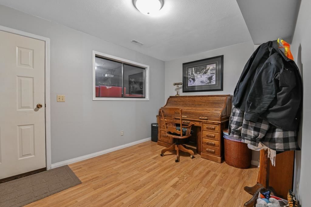 Listing Image 30