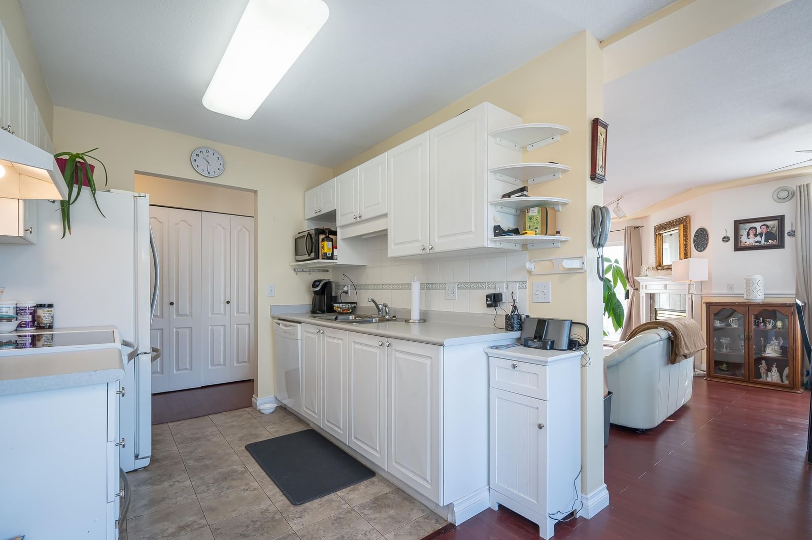Listing Image 14