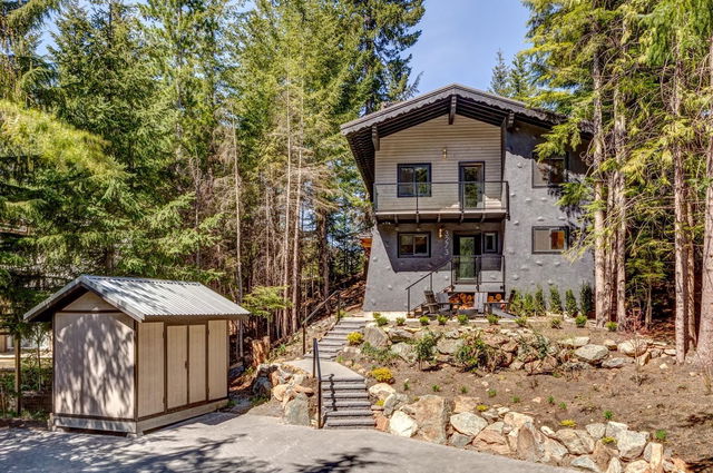 3273 Arbutus Drive