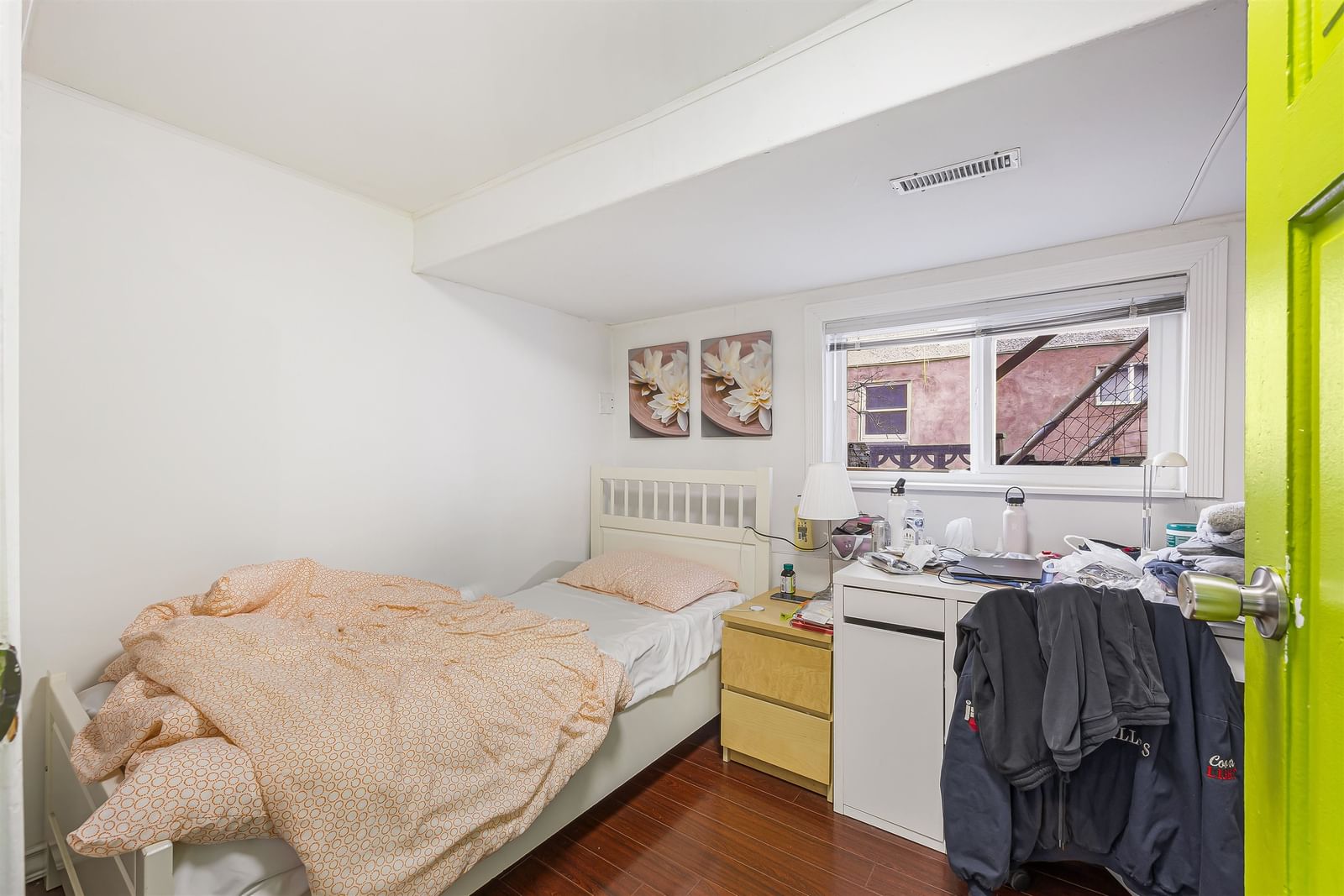 Listing Image 17