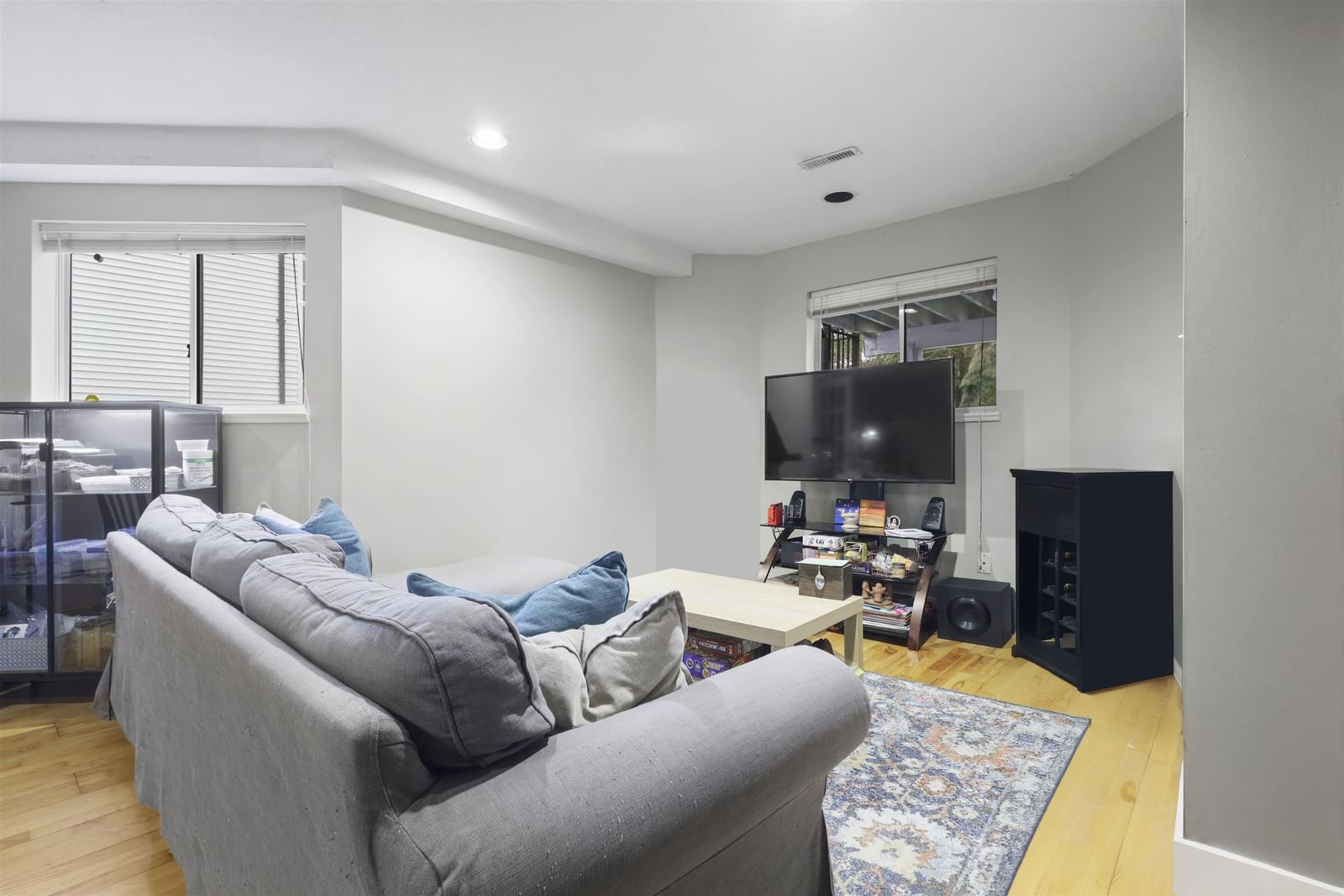 Listing Image 23