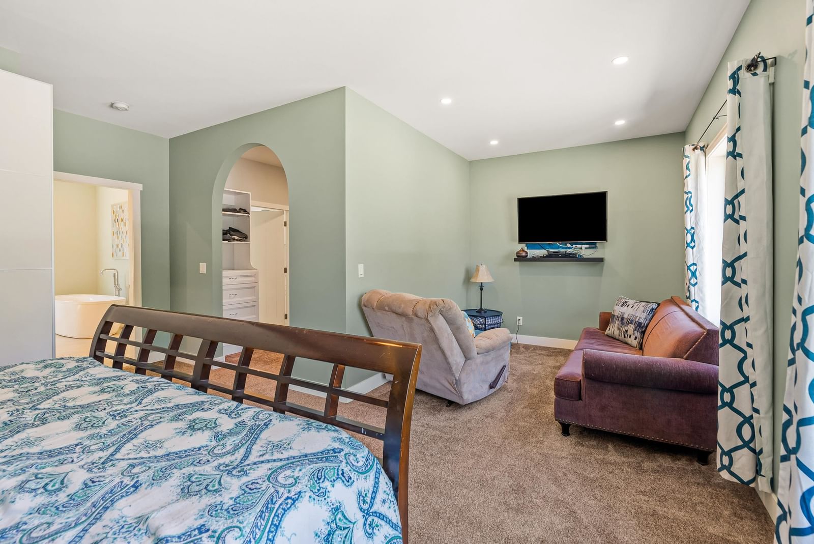 Listing Image 14