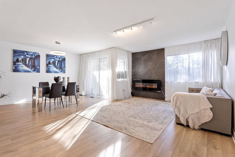 208 - 1220 Falcon Drive, Coquitlam, V3E 2E5 | Image 2