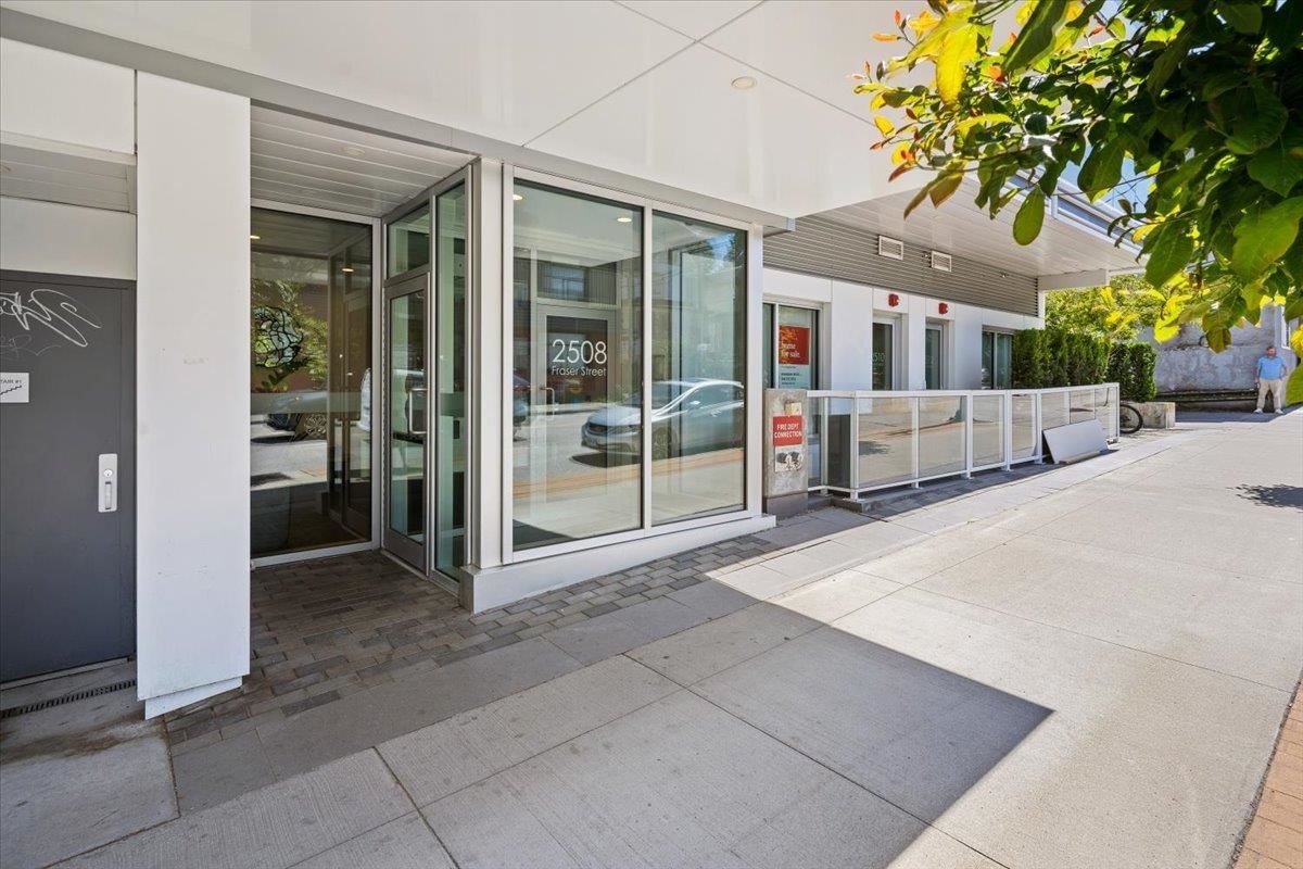 Listing Image 19