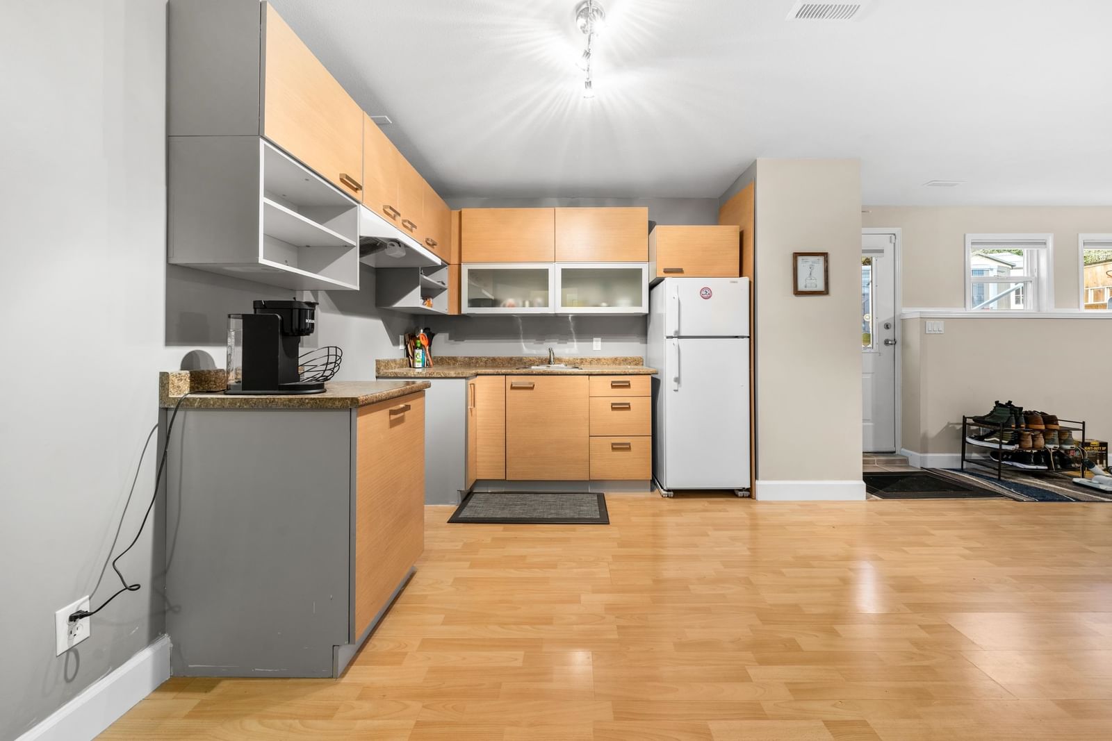 Listing Image 20
