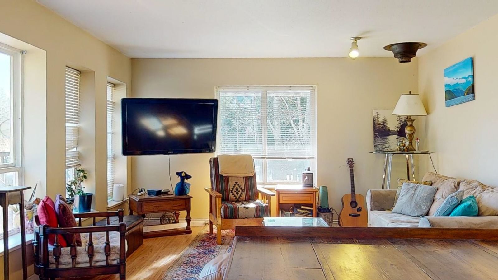 Listing Image 5