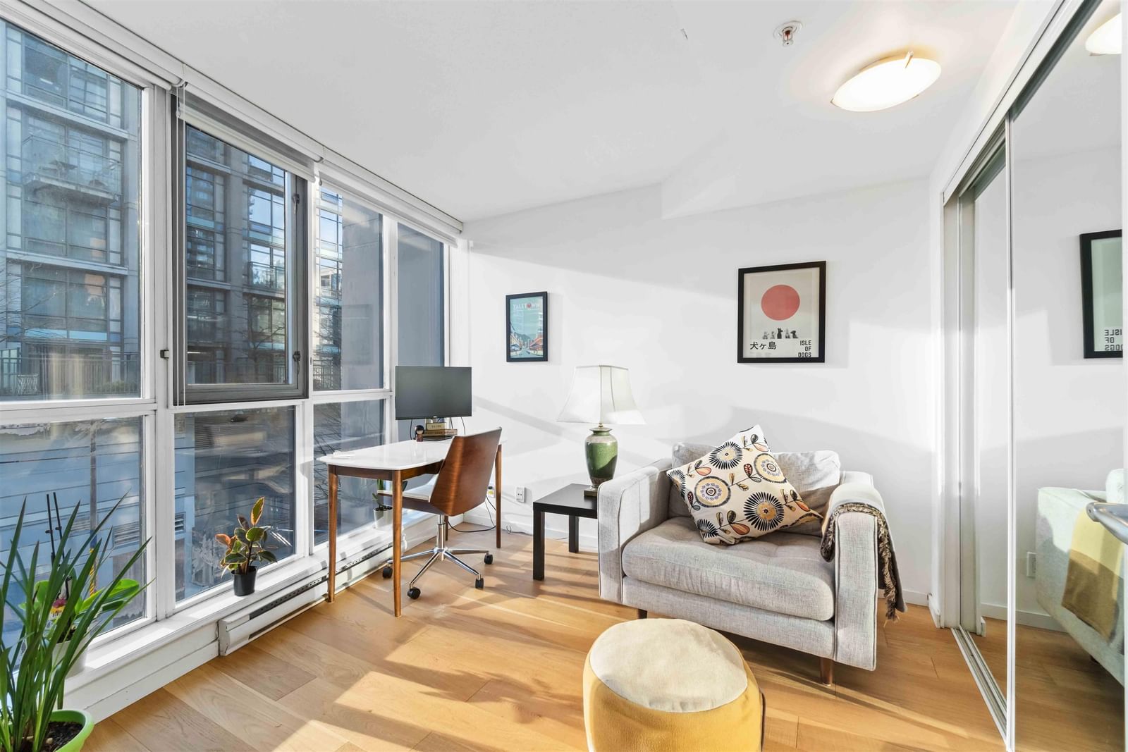 Listing Image 22
