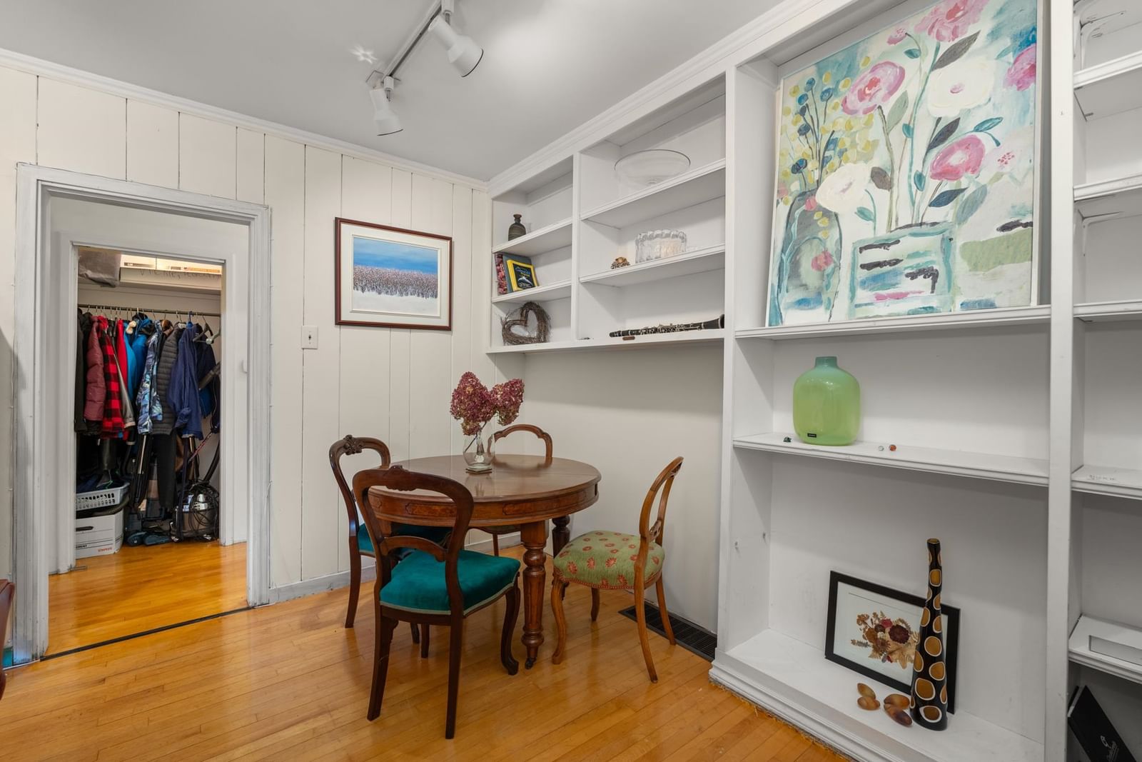Listing Image 20