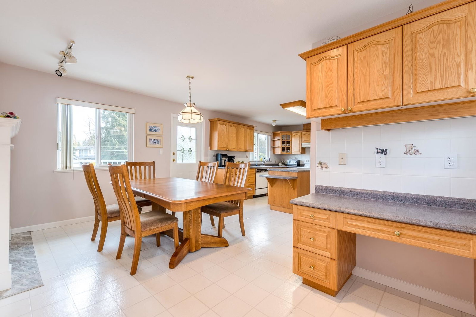 Listing Image 17