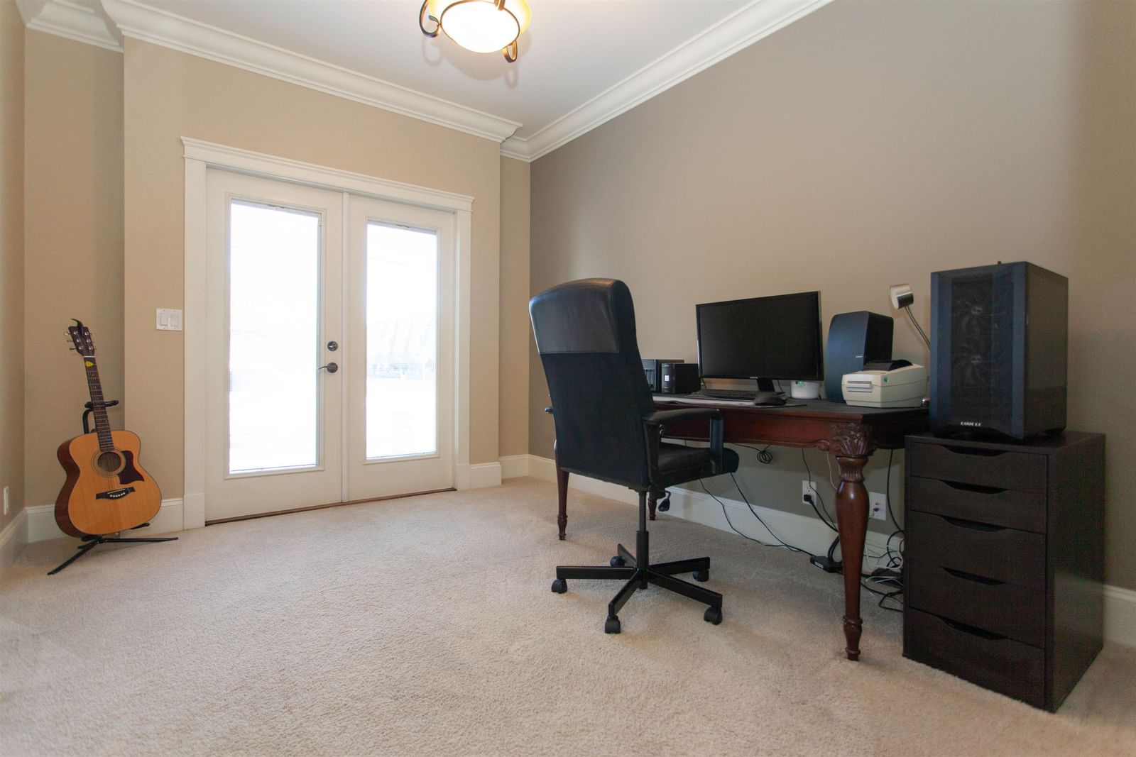Listing Image 16