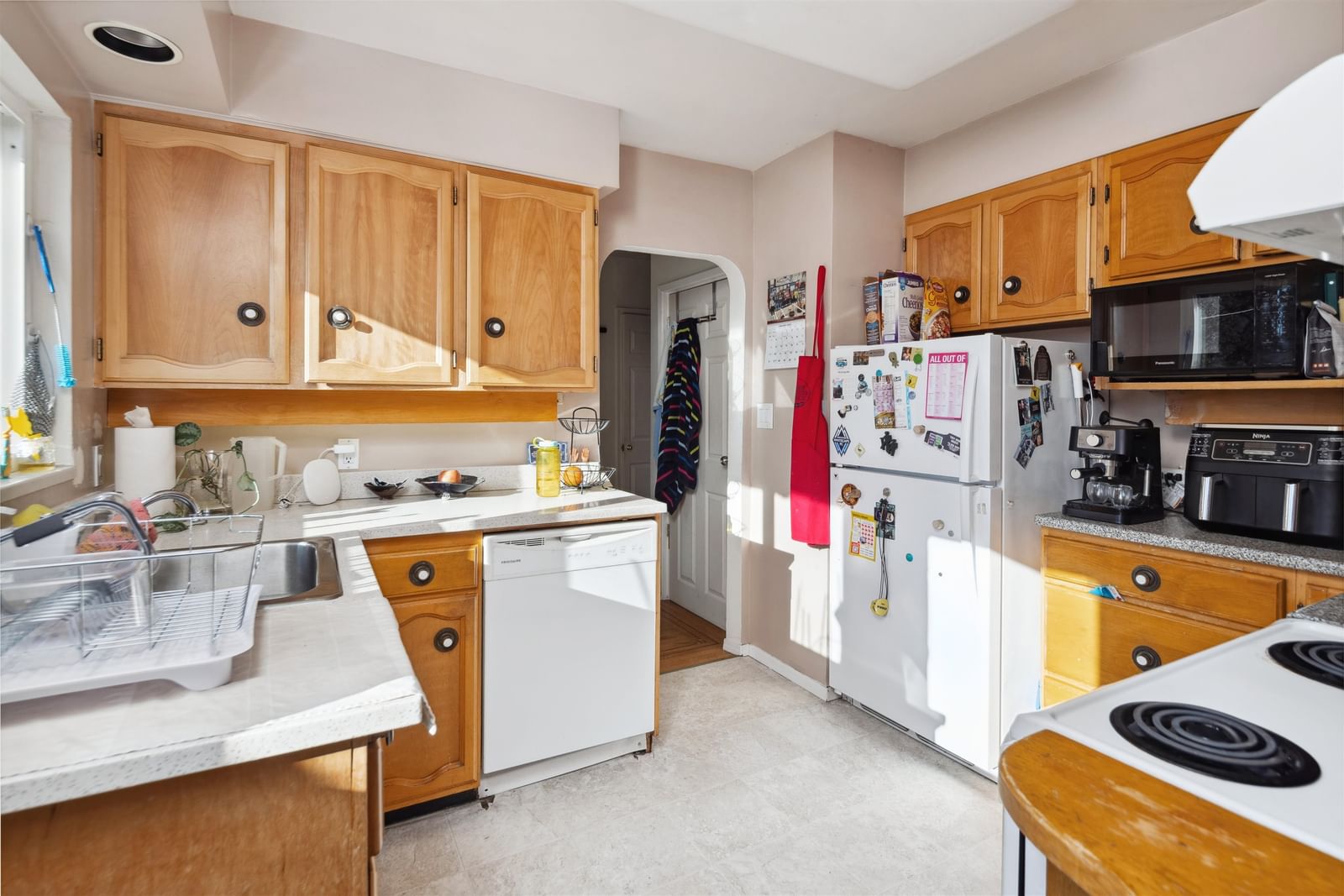 Listing Image 10