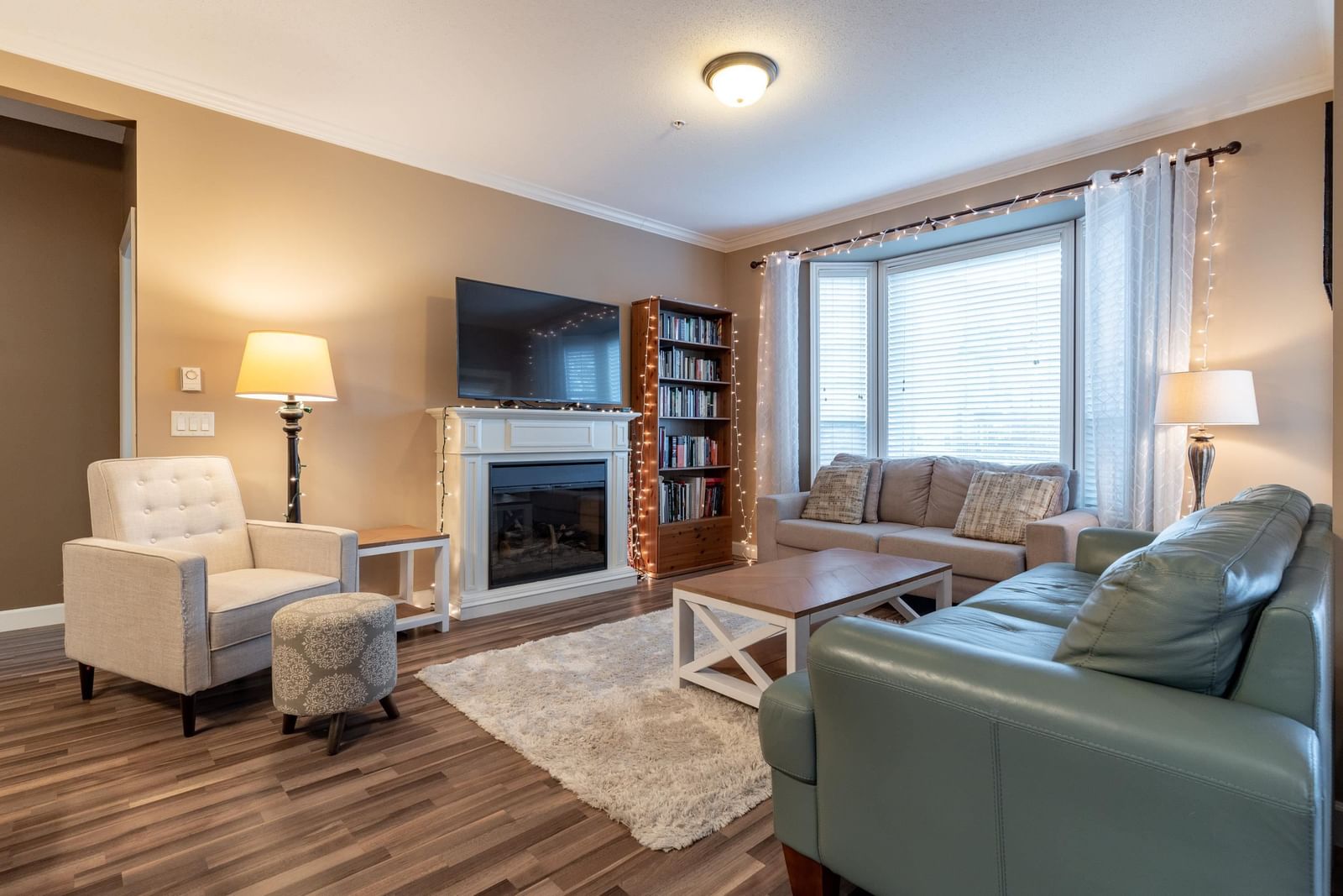 Listing Image 12