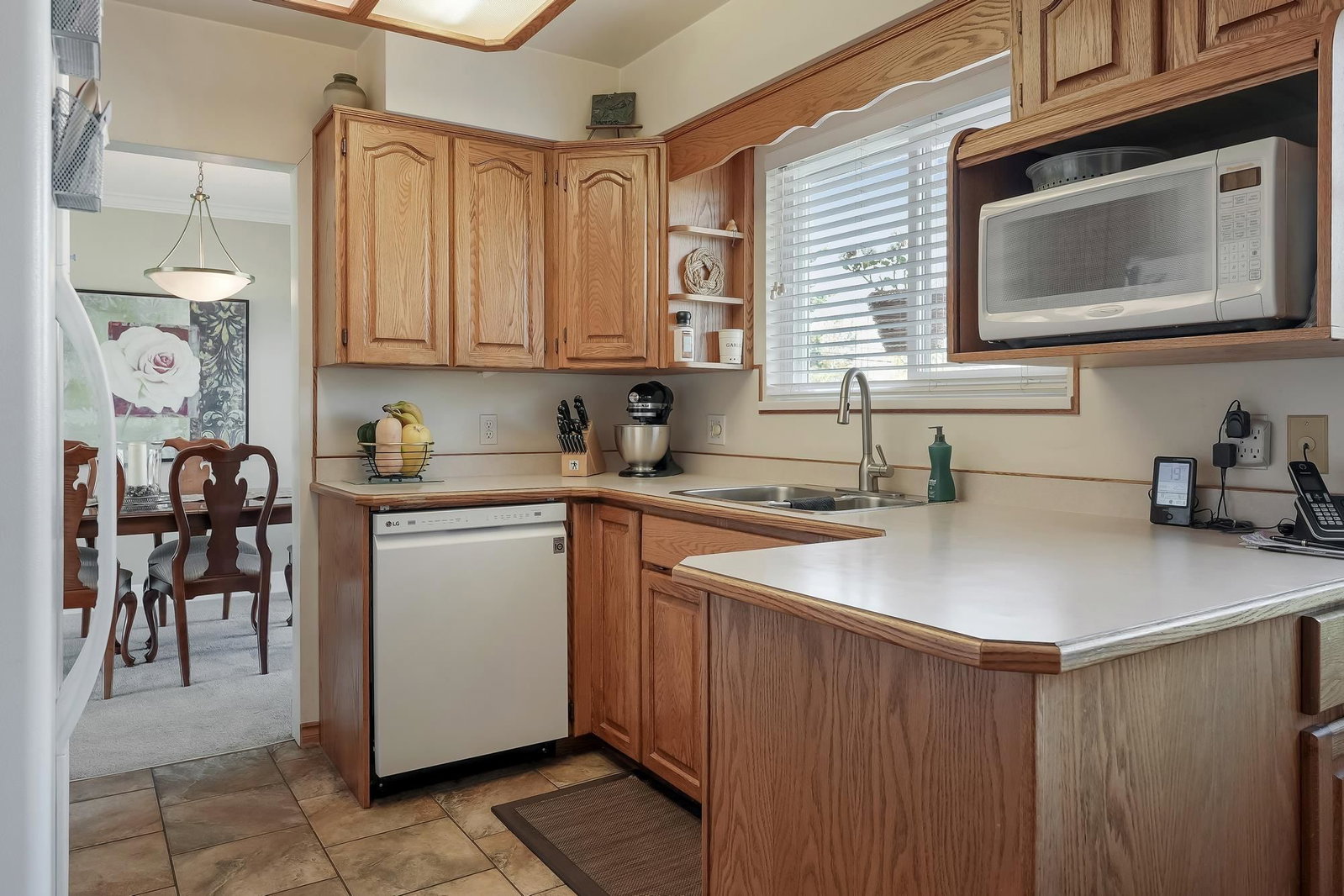 Listing Image 13