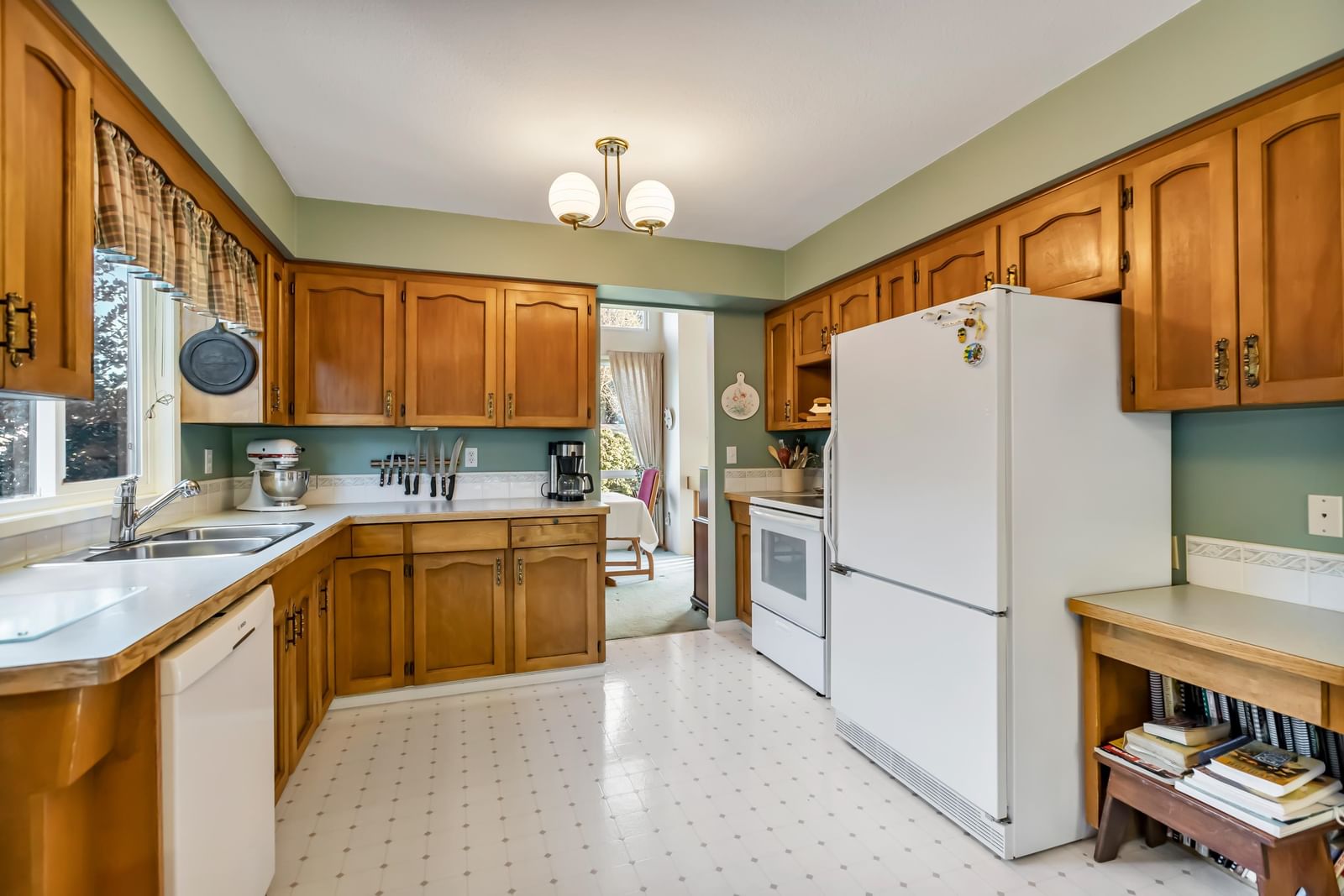 Listing Image 13