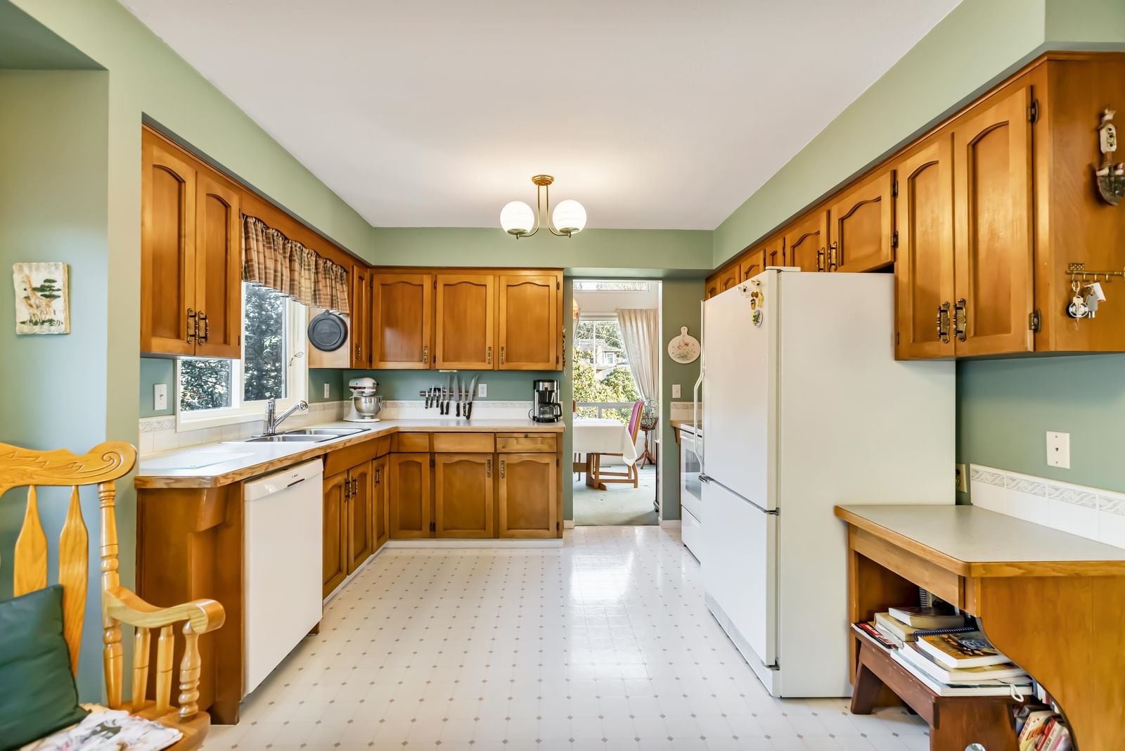 Listing Image 14