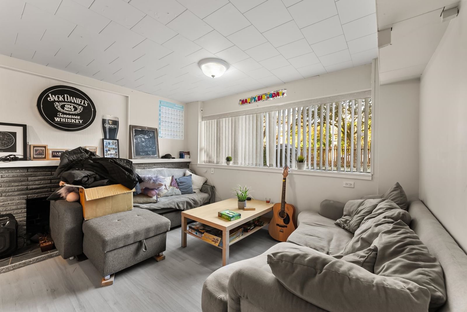 Listing Image 12