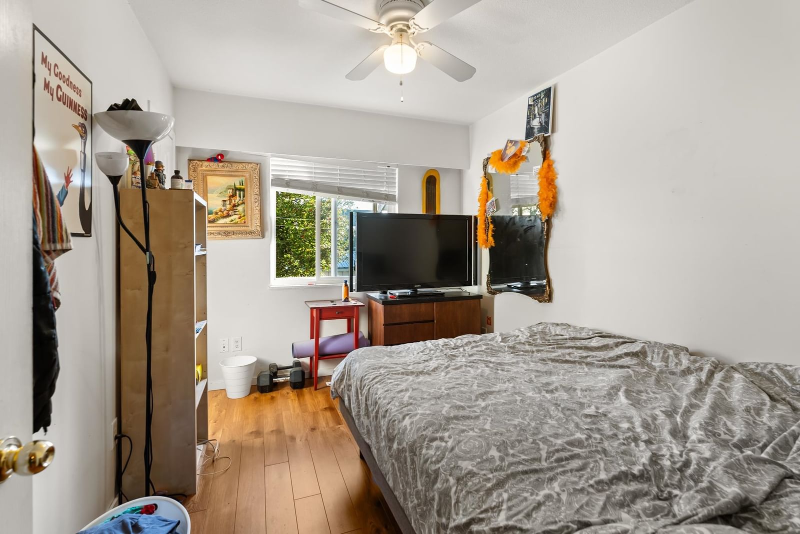 Listing Image 20