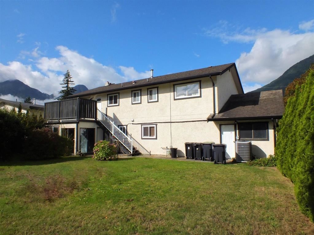 Listing Image 19
