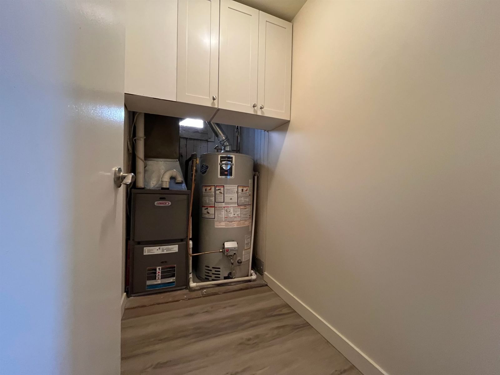 Listing Image 16