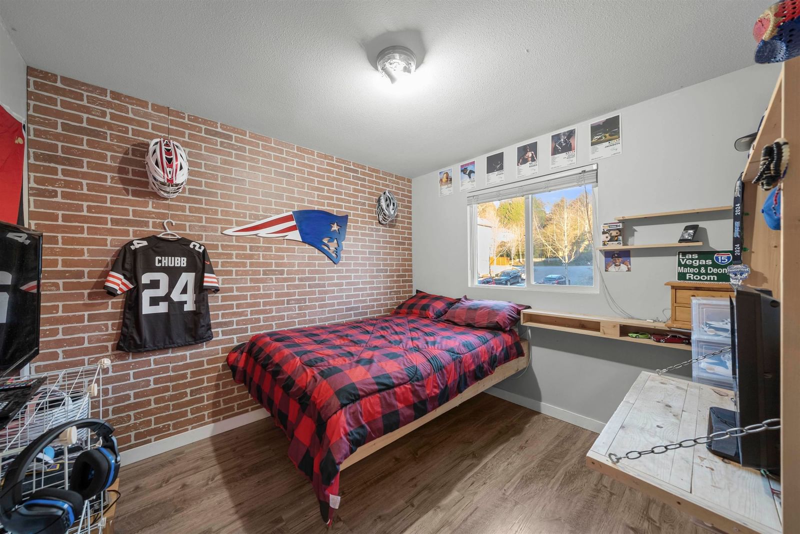 Listing Image 15