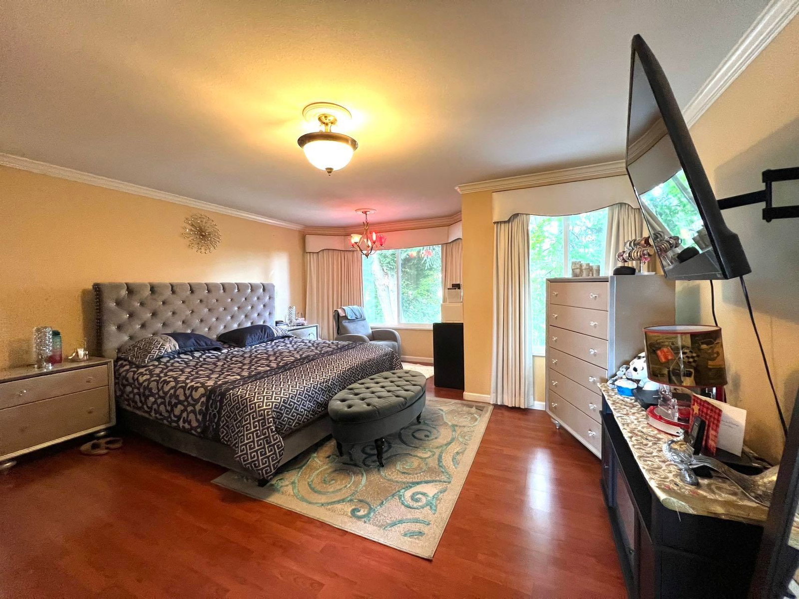 Listing Image 16