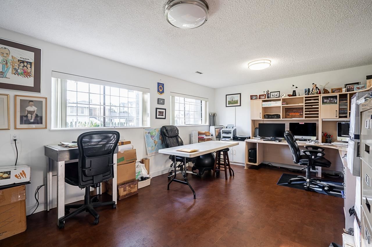 Listing Image 23
