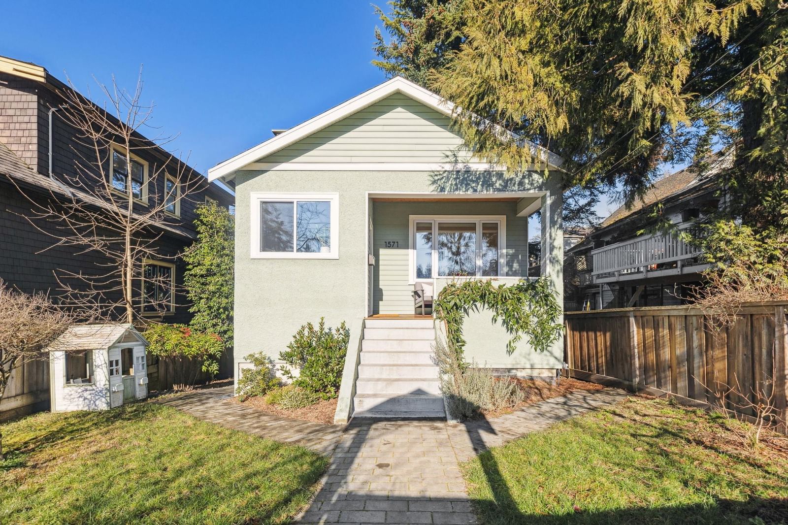 Listing Image 1