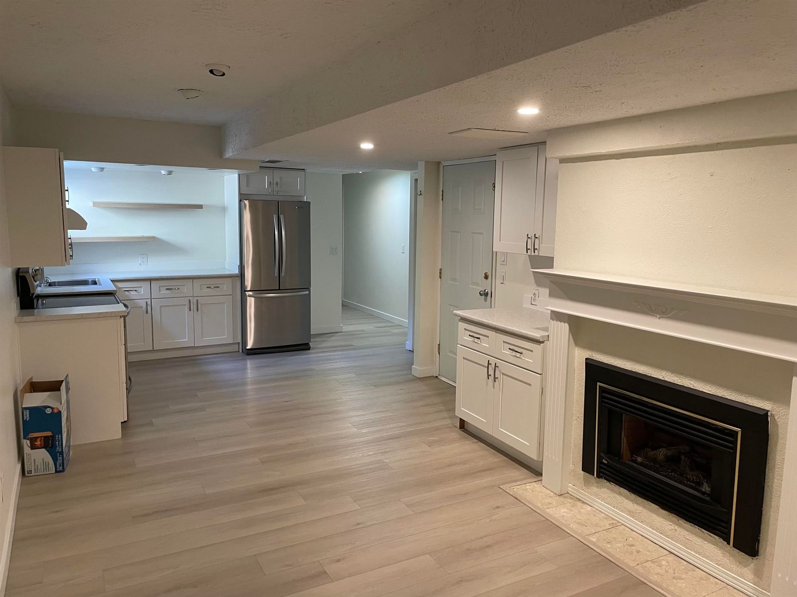 Listing Image 16