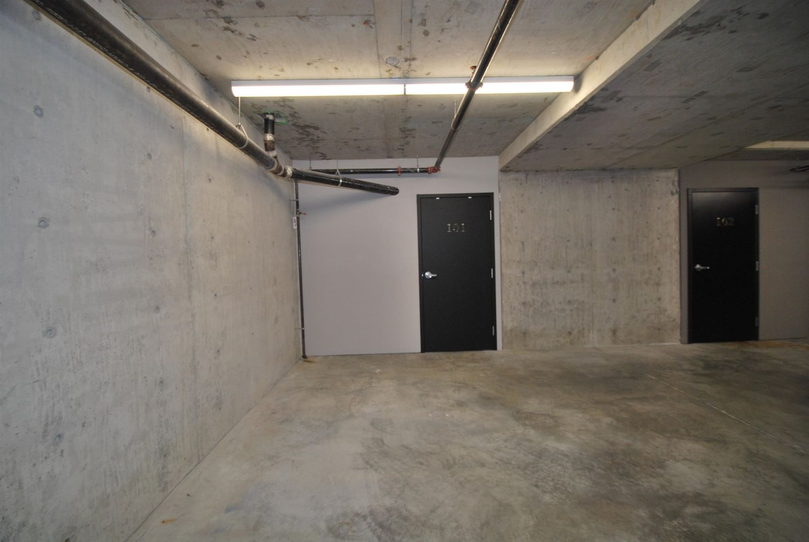 Listing Image 40