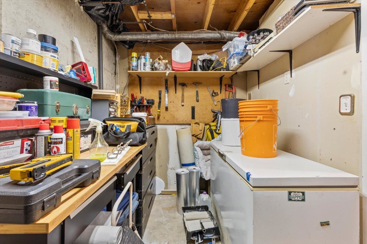 Listing Image 18
