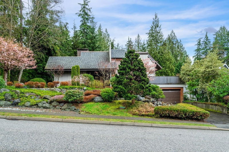 5344 Cliffridge Avenue, North Vancouver, British Columbia