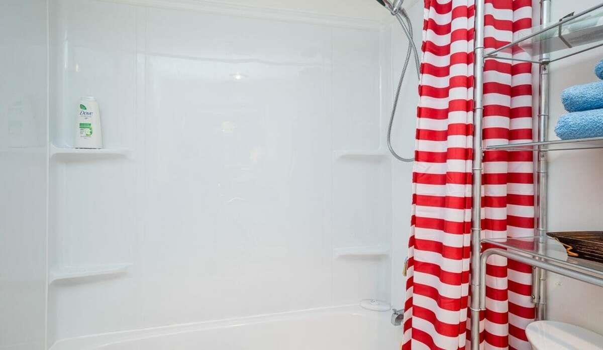 Listing Image 17
