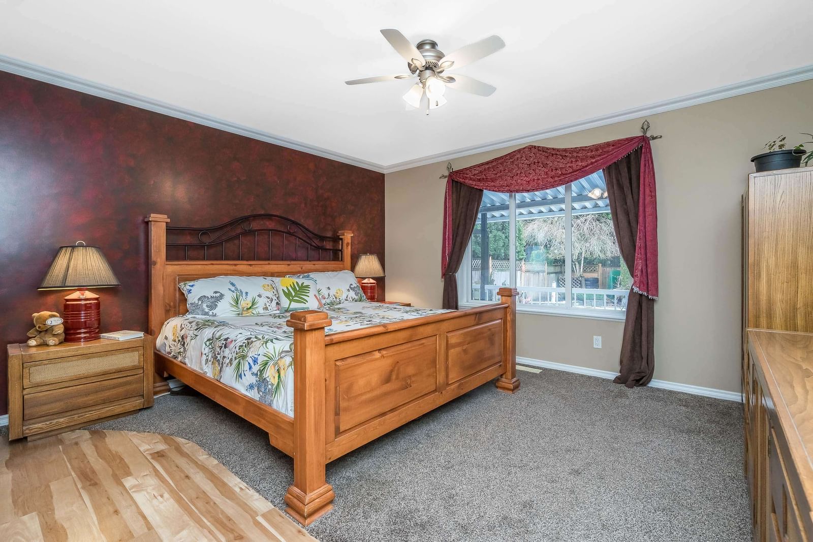 Listing Image 20