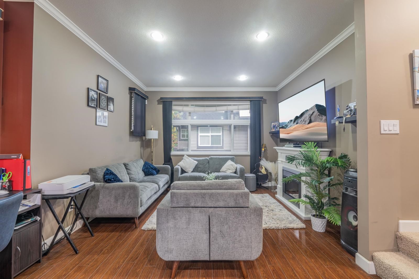 Listing Image 7