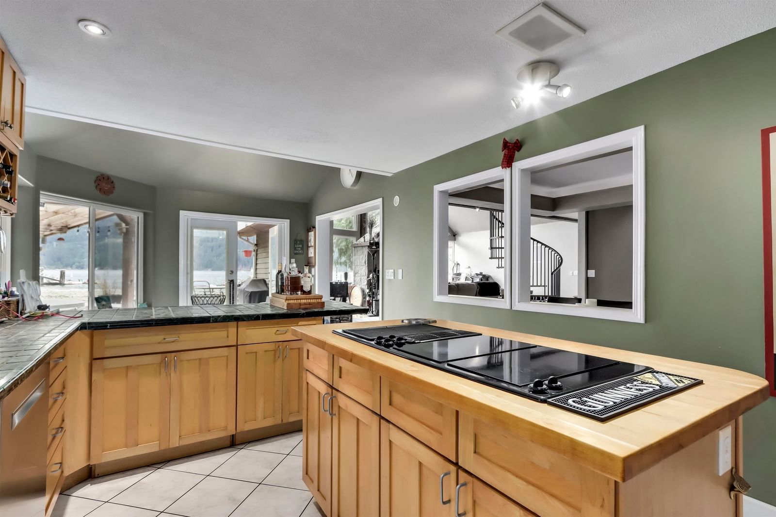 Listing Image 13