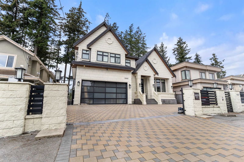 5889 124a Street, Surrey, British Columbia
