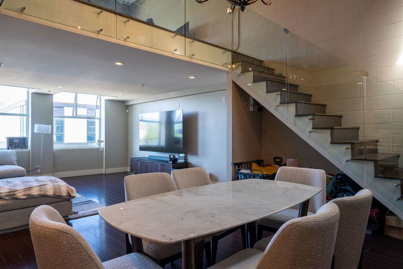1220 Pender Street E #305, Vancouver, British Columbia