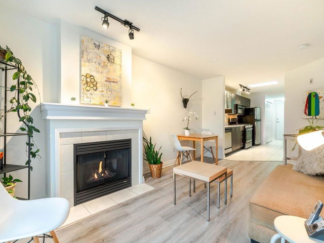 400 - 2741 Hastings Street