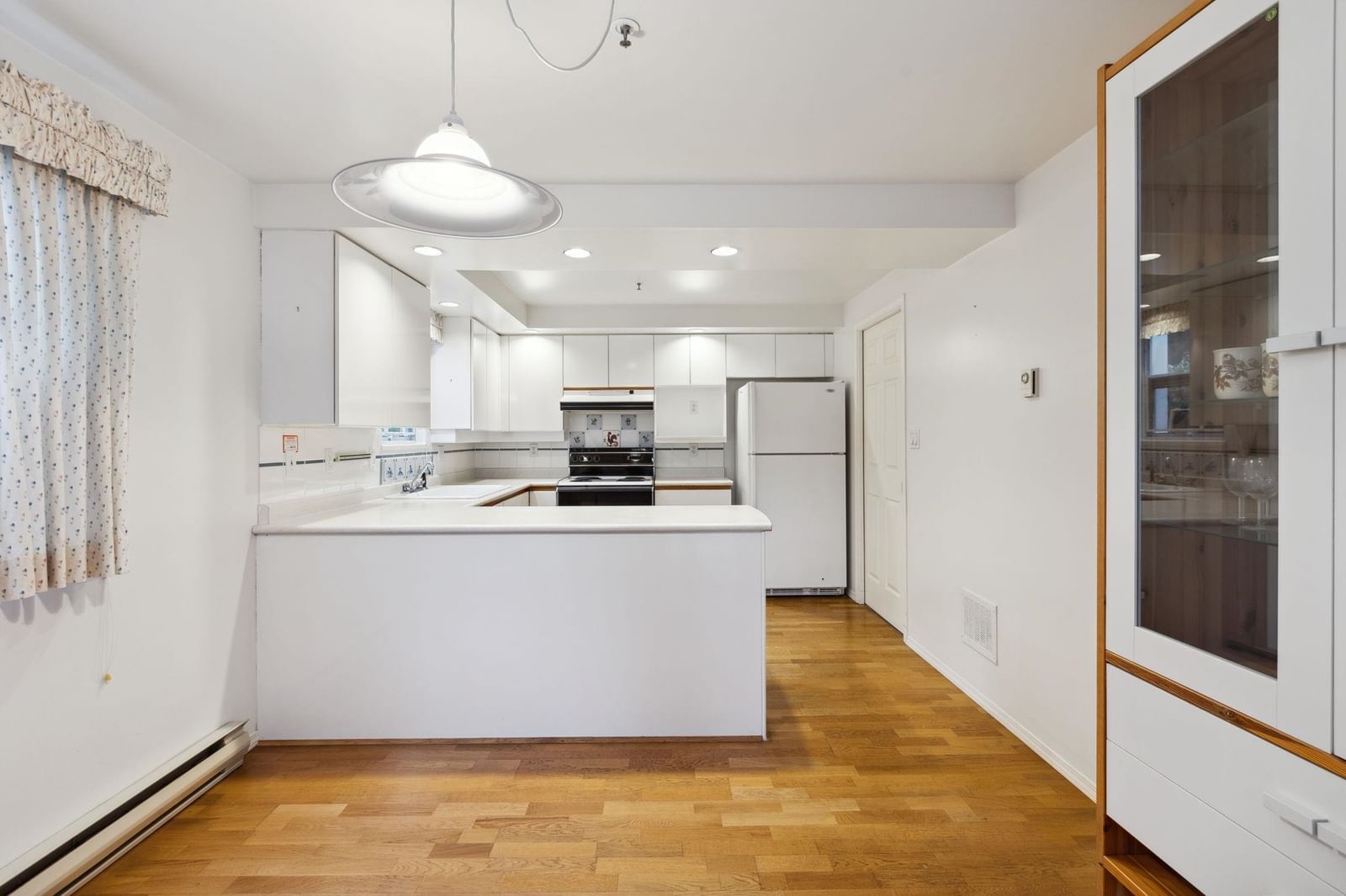 Listing Image 18