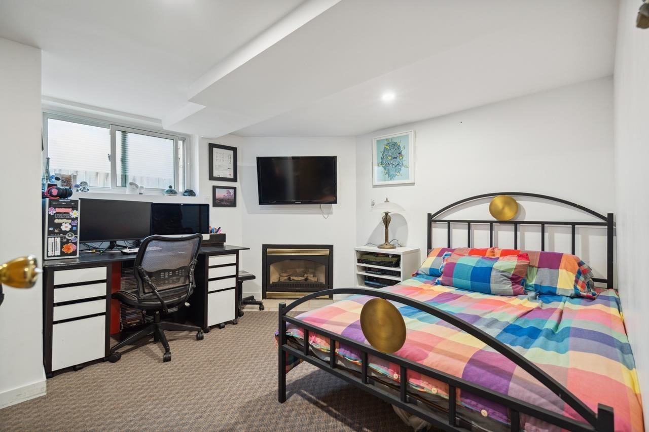 Listing Image 15