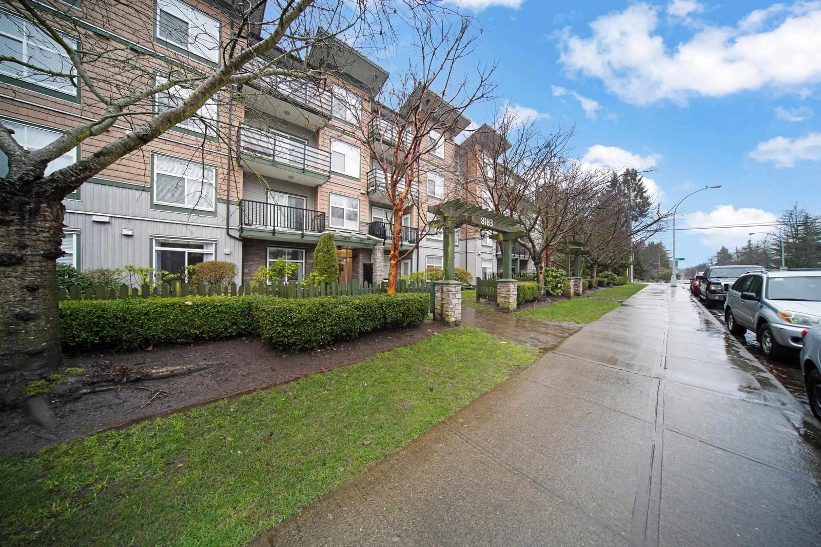 Listing Image 16