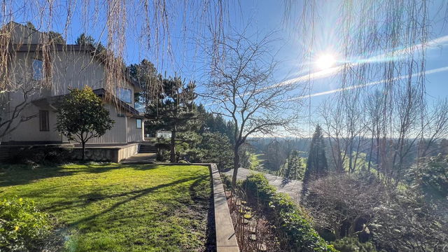 2388 Marine Drive SW