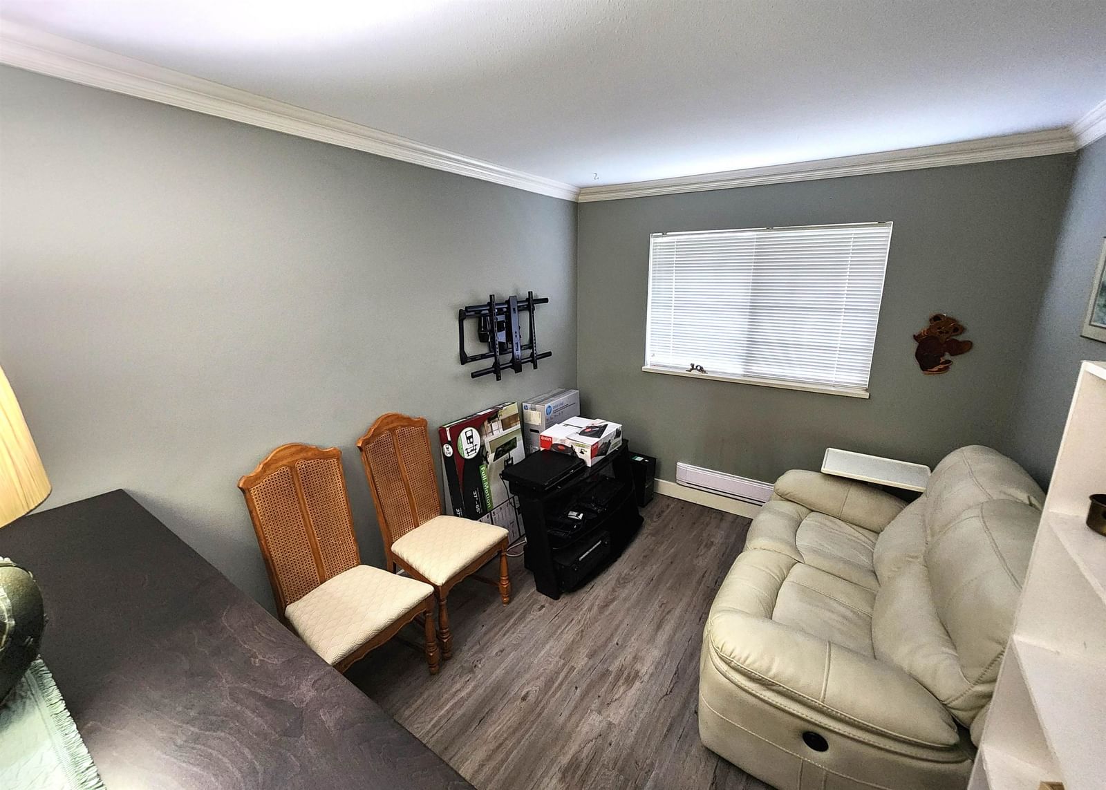Listing Image 22