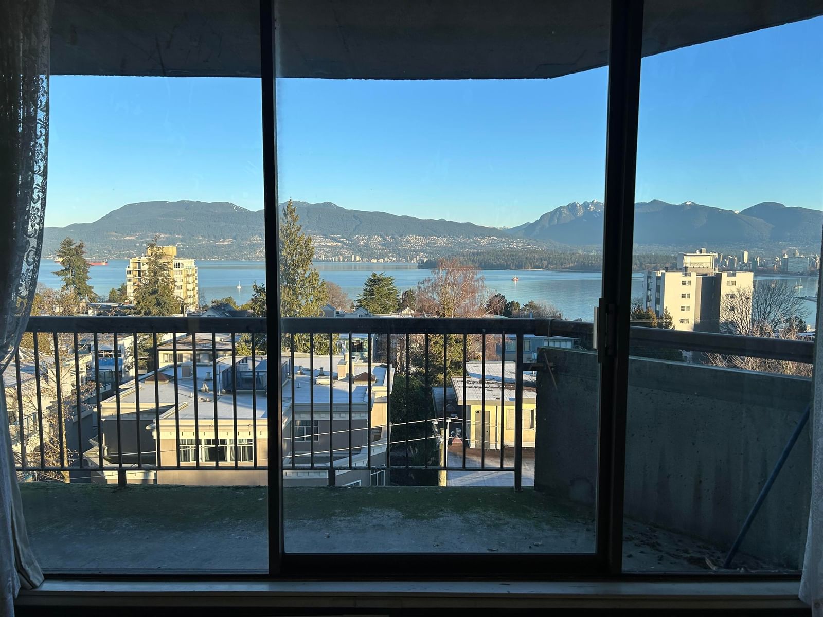 Listing Image 11