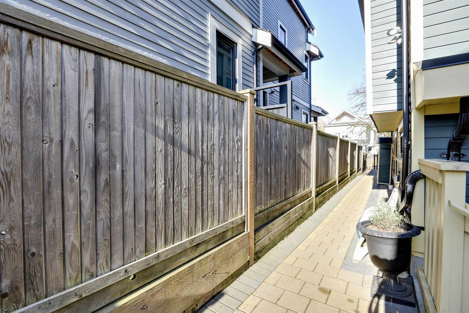 Listing Image 20