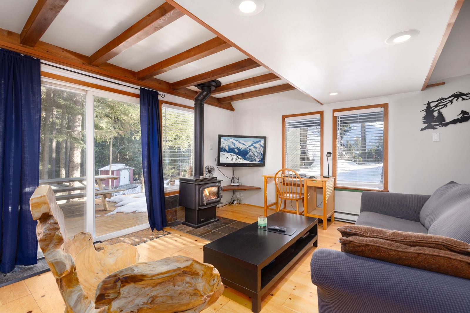 Listing Image 10