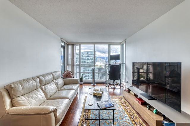 2902 - 1033 Marinaside Crescent